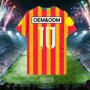 Nuevo Conjunto de Fútbol Transpirable de Verano de Manga Corta Estilo Portugués con Temática de Estadio para Adultos, Personalizable con Nombre de Equipo y Patrocinador, 26 Años de Experiencia - Product Image 1