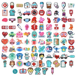 Decorazioni <span class=keywords><strong>per</strong></span> <span class=keywords><strong>Scarpe</strong></span> in PVC a Tema Medico, Stetoscopio, Dottore, Infermiera, Adatte <span class=keywords><strong>per</strong></span> Bambini, Adulti e Donne - Product Image 1