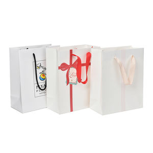 Sac cadeau en papier personnalisé, style varié, taille, couleur, logo, graphisme personnalisables, sac d'emballage en papier kraft écologique à poignée pour cadeau - Product Image 2