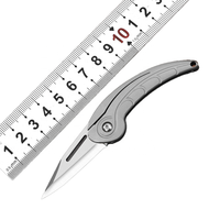 Mini couteau utilitaire pliant extérieur portable avec poignée en alliage de titane pendentif outil EDC de poche pratique et porte-clés quotidien