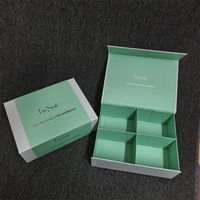 Boîte de luxe à 4 compartiments avec couvercle rabattable et étui extérieur imprimé feuille d'or rose pour kit d'aligneurs transparents