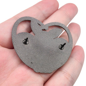 Nuevo Diseño, 5cm, Alta Calidad, Pin Metálico Esmaltado <span class=keywords><strong>de</strong></span> Poke Monster Pika, para Decoración <span class=keywords><strong>de</strong></span> Mochilas y Ropa - Product Image 2