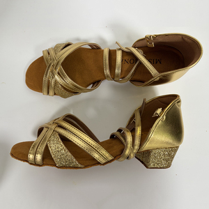 Chaussures de danse latine pour enfants débutants, filles, talon de 3,5 cm, cuir PU, chaussures de danse de salon, salsa, chaussures d'entraînement avec semelle en daim antidérapante - Product Image 1
