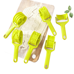 Coupe-pâte de cuisine, ustensiles de pâtisserie, moule à gâteau, nouilles, arbre de Noël, papillon, <span class=keywords><strong>pizza</strong></span>, fondant, cookie, rouleau à découper - Plastique résistant à la chaleur - Product Image 5