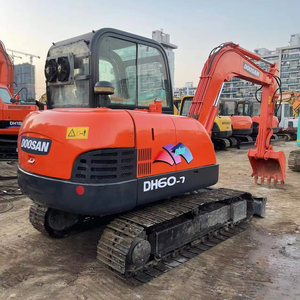 Excavadora Doosan DH60 usada, 85% nueva, fabricada en Corea. - Product Image 1