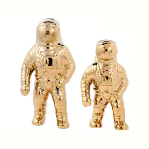 最新の宇宙飛行士の置物現代の宇宙飛行士の彫刻像子供のための装飾的な芸術品と工芸品