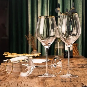 Verres à vin en cristal <span class=keywords><strong>transparent</strong></span> de luxe, gobelet élégant au design moderne avec bord doré pour bar ou mariage, verres à cocktail - Product Image 4