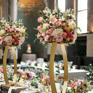 Support à fleurs de table de mariage LANJO, style moderne et luxueux, en or, de haute qualité, en fer durable. - Product Image 2