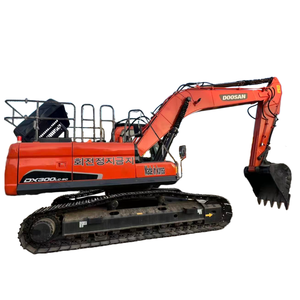 Excavatrice de taille moyenne d'occasion Doosan Dx300, 30 tonnes, machinerie Doosan dx300, excavatrice sur chenilles, machinerie de construction - Product Image 1
