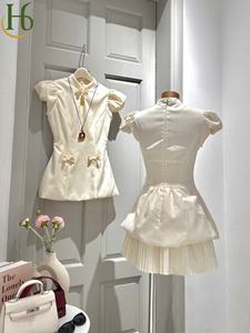 Ensemble haut à manches courtes à col mandarin et mini-jupe plissée, ensemble de shorts, tissu en coton tissé, coupe régulière, tenue de haute qualité - Product Image 5