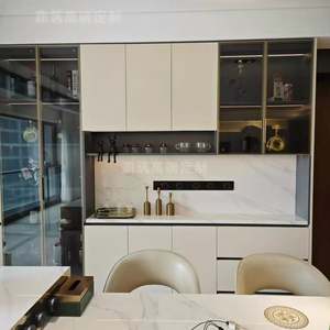 Aparador Moderno de Madera Maciza de Lujo, Estilo de Diseño Chino para Comedor y Sala de Estar con Funciones de Almacenamiento y Exhibición de Vinos - Product Image 3