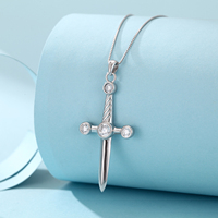 Nouveau Collier Pendentif Croix et Dague en Argent Sterling 925 Plaqué Rhodium avec Zircon Rond, Bijou Religieux Classique pour Femme