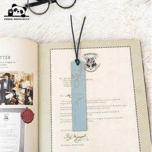 Marque-page élégant en cuir PU personnalisable, accessoire de lecture, cadeau, marque-pages à pompon - Product Image 6