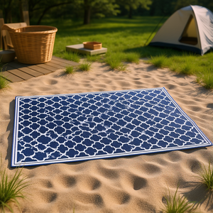 Tapis d'extérieur réversible D0100XF36DT 9x18 en paille plastique bleu et blanc pour patio, terrasse, camping, pique-nique, plage - Product Image 2