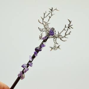 ไม้กายสิทธิ์คริสตัลขนาด 18 ซม. <span class=keywords><strong>ป</strong></span>ระดับด้วยเศษอัญมณีธรรมชาติ  ตกแต่งด้วยขนนกมังกร  งานแฮนด์เมด  ไม้กายสิทธิ์แม่มด  ของขวัญ  ขายส่ง - Product Image 1