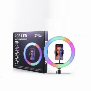Nouveau pour <span class=keywords><strong>Tik</strong></span> <span class=keywords><strong>Tok</strong></span> Photo Lampe RGB Mini LED Portable 26 cm / 36 cm Lumière flash LED pour téléphone avec trépied Anneau lumineux pour appareil photo téléphone - Product Image 1