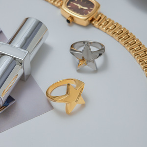 Bague étoile en acier titane, étoile à cinq branches gravée, cadeau unisexe, bijoux porte-bonheur - Product Image 2