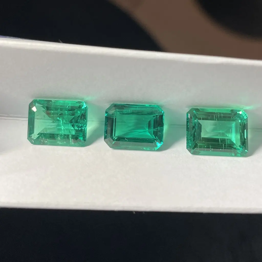 Columbia Emerald Gemstones Verde Calor Fancy Jóias Alta Tecnologia Máquina Corte Aquamarine 7 Ct Emerald Cut Unheated Cor Verde