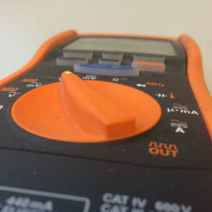 Nouveau multimètre numérique portable Keysighte U1282A pour des mesures fiables dans des environnements de travail difficiles - Product Image 3