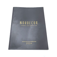 Services d'impression en gros de livres personnalisés (couverture rigide et souple), magazines, livrets, brochures et catalogues