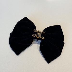 <span class=keywords><strong>2025</strong></span> thiết kế mới bán buôn thời trang phong cách sang trọng vải Phụ kiện tóc kẹp tóc Cô Gái Tóc Claw Clips - Product Image 5