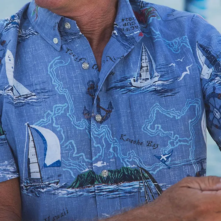 Schlussverkauf blaues Rayon-Material lässiges Hawaii-Herren-Strandhemd Kurzarm