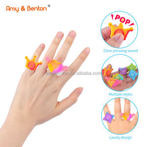 <span class=keywords><strong>Pop</strong></span> Push Bubble Ring Jouets Soulagement du stress Squeeze pour les fournitures de prix de jeu d'échange de classe - Product Image 3