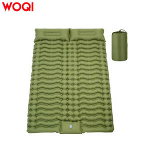Colchoneta inflable rectangular verde WOQI para acampar, con bomba incorporada, portátil, para 1-2 personas - Product Image 2