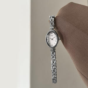 <span class=keywords><strong>Reloj</strong></span> <span class=keywords><strong>de</strong></span> Pulsera <span class=keywords><strong>Dorado</strong></span> GEDI 14039, <span class=keywords><strong>Reloj</strong></span> Elegante y Exquisito, <span class=keywords><strong>Reloj</strong></span> <span class=keywords><strong>de</strong></span> Alta Moda para Mujer, Resistente al Agua - Product Image 3