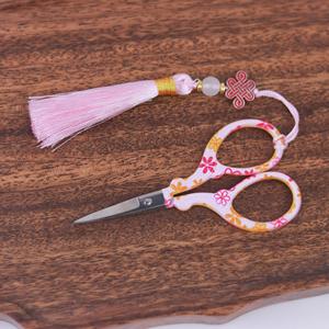 مقص خياطة من الفولاذ المقاوم للصدأ فائق الحدة ، مقص قماش بسيط بشراشيب جميلة مطرز بغرزة متقاطعة لحرف التطريز - Product Image 4