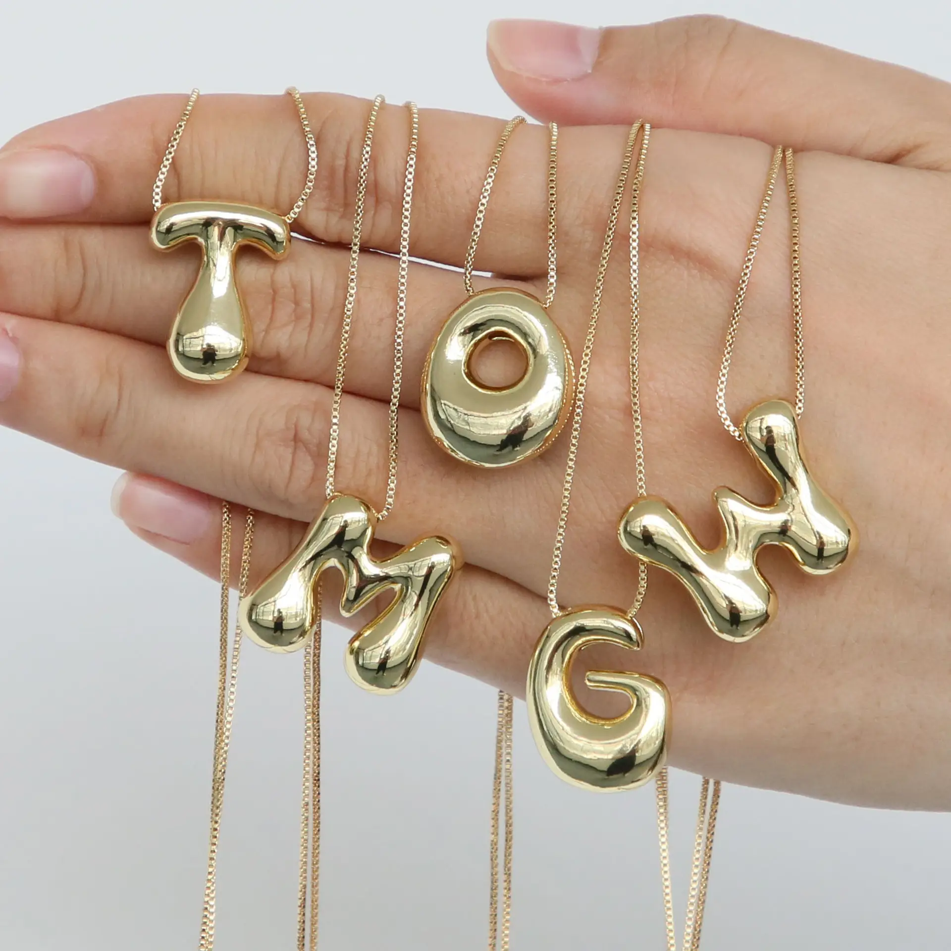 Ballons de A-Z couleur or pendentif lettre initiale collier boîte chaîne collier Alphabet personnalisé pour les femmes bijoux