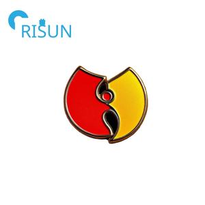 Souvenirs personnalisé émail doux <span class=keywords><strong>Wu</strong></span>-<span class=keywords><strong>Tang</strong></span> ours emblème épinglettes Badges broches personnalisé <span class=keywords><strong>Wu</strong></span> <span class=keywords><strong>Tang</strong></span> Clan Hip Hop Rap musique émail broche - Product Image 2