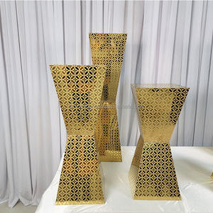 Table à dessert carrée en acier inoxydable de haute qualité avec couleurs personnalisées, durable pour la décoration de mariages et d'événements festifs - Product Image 6