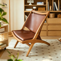 Chaise en cuir confortable avec structure en bois massif pour café, maison ou bureau