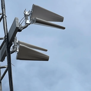 Antenne log-périodique extérieure étanche, amplificateur de signal téléphonique familial intérieur, antenne 4G 5G LTE pour applications RFID et IoT - Product Image 2