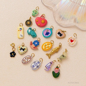 สัตว์และพืชพรรณ |   จี้ห้อยเคลือบสีเคลือบมันแบบอิตาลี ทำจากสแตนเลสสตีลชุบ PVD 18K |   กันน้ำและไม่หมองคล้ำ - Product Image 4