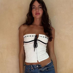 Haut bustier jacquard français pour femme, design lacé, coupe ajustée, légèrement transparent, épaules dénudées - Product Image 1