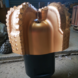 Fábrica 15 1/2 Polegada 5 asas <span class=keywords><strong>PDC</strong></span> <span class=keywords><strong>Bit</strong></span> Oil Well Drill Bits 7 5/8 REG IADC <span class=keywords><strong>S223</strong></span> - Product Image 4