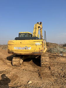 Excavatrice PC200-7 Super Komatsu 20 tonnes chenillées en bon état Excavatrice d'occasion à bas prix à vendre au Japon Komatsu PC200 - Product Image 2
