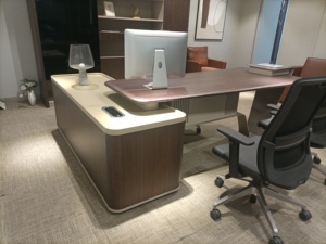 Thiết kế mới chất lượng cao sang trọng hiện đại nội thất văn phòng bảng Ông Chủ CEO 2.4m gỗ Veneer điều hành quản lý văn phòng bàn - Product Image 3