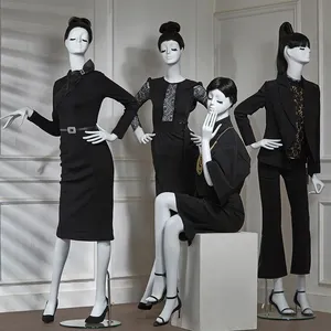 Manichini Femminili a Corpo Intero per Esposizione, Manichini Curvy per Moda Femminile, Manichini per Sartoria - Product Image 1