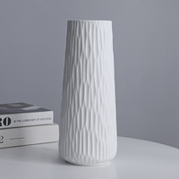 Vase en céramique blanche, vase à fleurs artistique Style classique pour cheminée chambre cuisine salon centres de table bureau