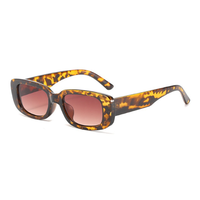 Lunettes de soleil carrées en gros Ranguo avec logo personnalisé, protection UV, idéales pour les promotions et événements d'entreprise