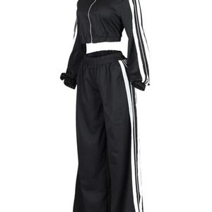 Conjunto Deportivo de Mujer, Estilo 2025, Chaqueta Corta con Cierre y Pantalones Anchos a Rayas Blancas y Negras - Product Image 4