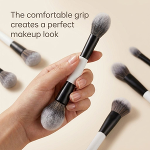 Ensemble <span class=keywords><strong>de</strong></span> pinceaux <span class=keywords><strong>de</strong></span> maquillage professionnels à double extrémité avec manche en bois et poils synthétiques pour <span class=keywords><strong>fond</strong></span> <span class=keywords><strong>de</strong></span> <span class=keywords><strong>teint</strong></span>, fard à joues, contour et blush angulaire - Product Image 2