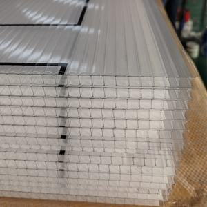 Feuille de toiture extérieure moderne en <span class=keywords><strong>polycarbonate</strong></span> de 10mm d'épaisseur pour hôtels et entrepôts Protection UV de 6m de large Garantie de 10 ans - Product Image 1