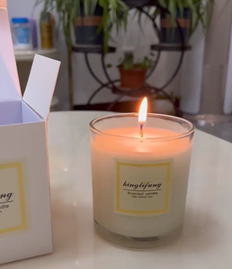 Bougie en verre Rose : Cire végétale, parfum bio, combustion propre pour une ambiance romantique à la maison. Cadeaux de luxe pour les autres. - Product Image 3