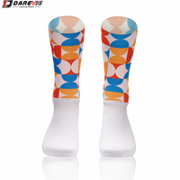 Chaussettes de sport d'été sublimées Darevie, chaussettes de cyclisme respirantes, bande élastique en une seule pièce, chaussettes de cyclisme pour hommes