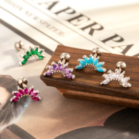 Anting-anting tusuk emas lapis emas dengan hiasan bola mahkota warna-warni, zircon marquise, untuk tulang rawan, tragus, helix, dan daun telinga.