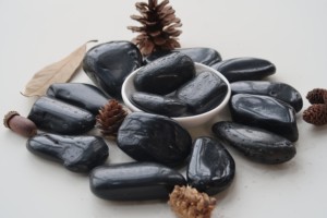 Highly <strong>Polished</strong> Natural Black <strong>River</strong> Rock Cobbles &amp; Pebbles Outdoor Garden Decorative Landscaping <strong>Stone</strong> Paving - Product Image 5